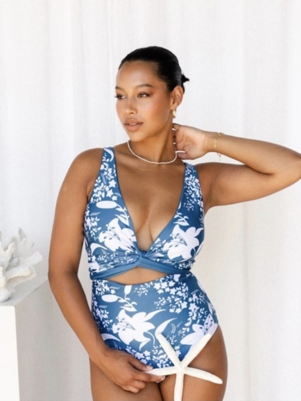 Baiia High-Waist Floral Tank Bikini Bottom in Navy and White